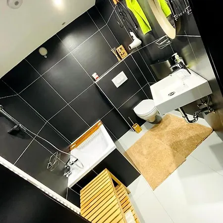 Picard Apartman - Sky Terrace - Egesz Evben شقة