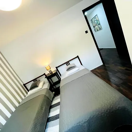 شقة Picard Apartman - Sky Terrace - Egesz Evben