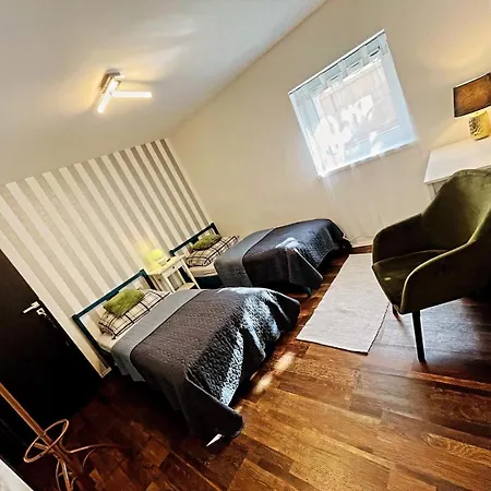 شقة Picard Apartman - Sky Terrace - Egesz Evben Balatonföldvár